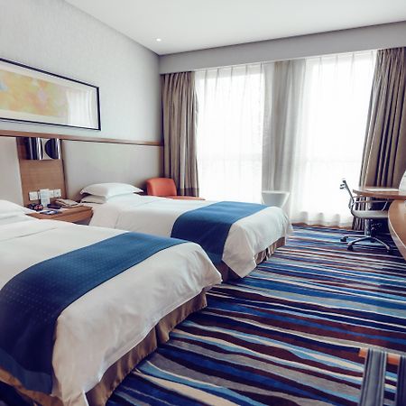 Holiday Inn Express Chongqing Guanyinqiao By Ihg Eksteriør bilde