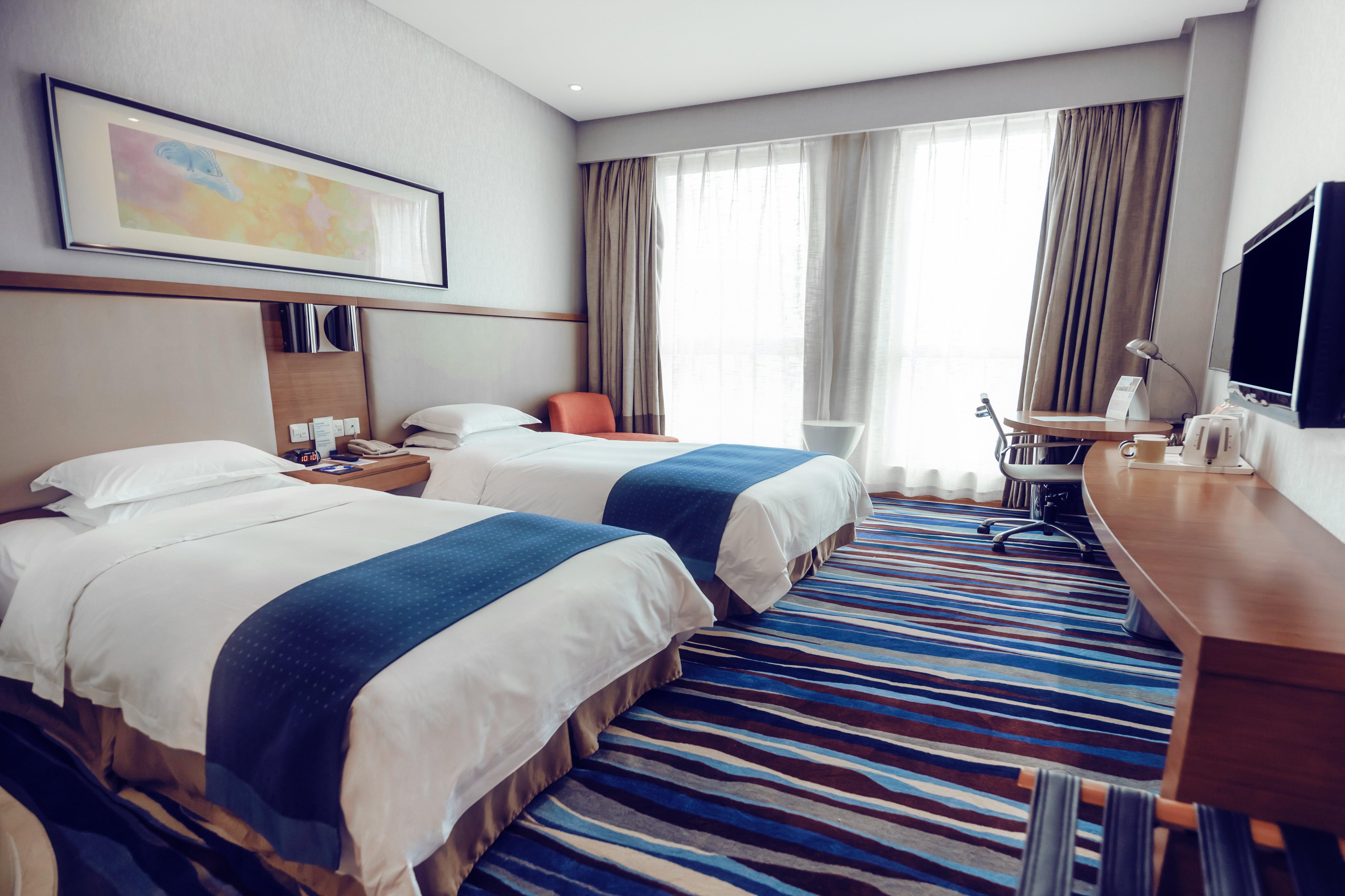 Holiday Inn Express Chongqing Guanyinqiao By Ihg Eksteriør bilde