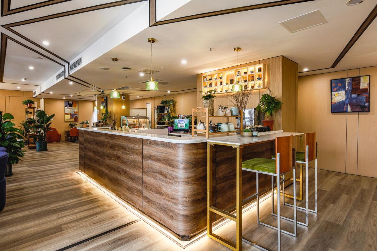 Holiday Inn Express Chongqing Guanyinqiao By Ihg Eksteriør bilde