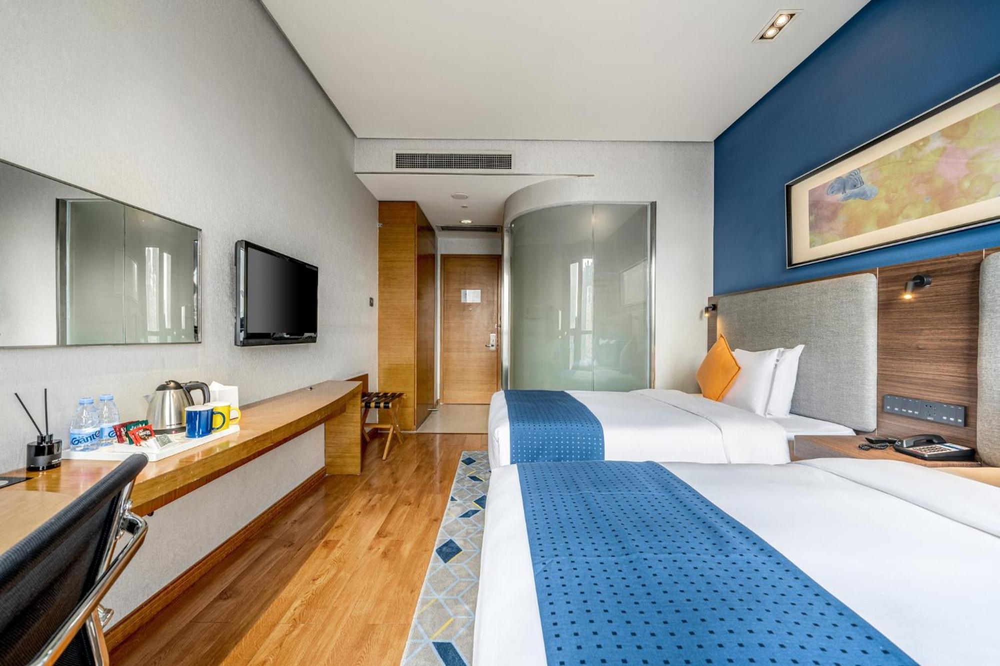 Holiday Inn Express Chongqing Guanyinqiao By Ihg Eksteriør bilde