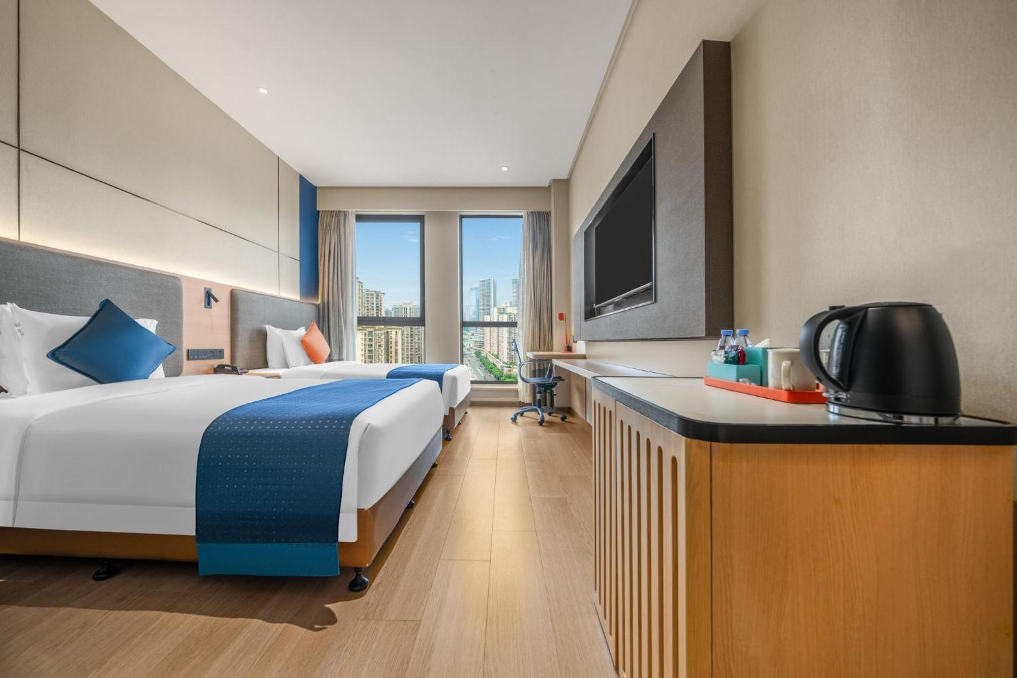 Holiday Inn Express Chongqing Guanyinqiao By Ihg Eksteriør bilde